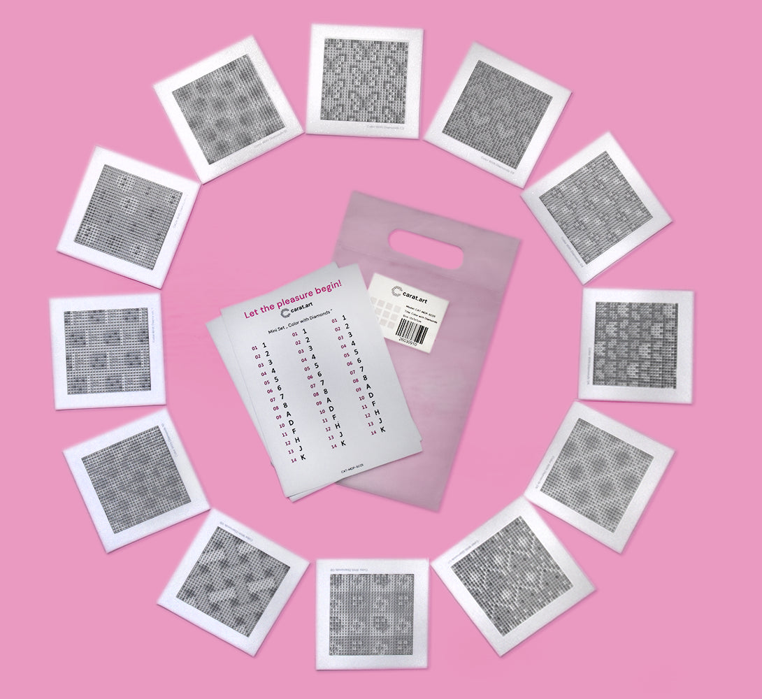 Diamond Painting Mini Set von ciratart.com mit 12 kleinen Leinwänden ohne Steine und mit schwarz-weiß-Druck für übriggebliebene Reststeine
