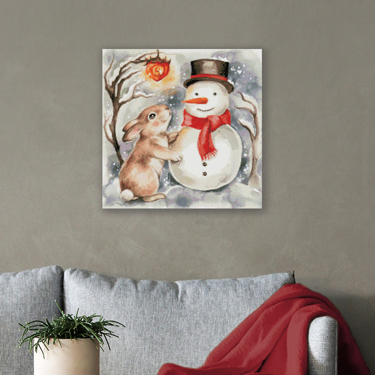 Diamond Painting als Wanddekoration
Niedliches Winter-Diamond-Painting mit Hase und Schneemann unter einer leuchtenden Laterne als zauberhafte Wanddekoration