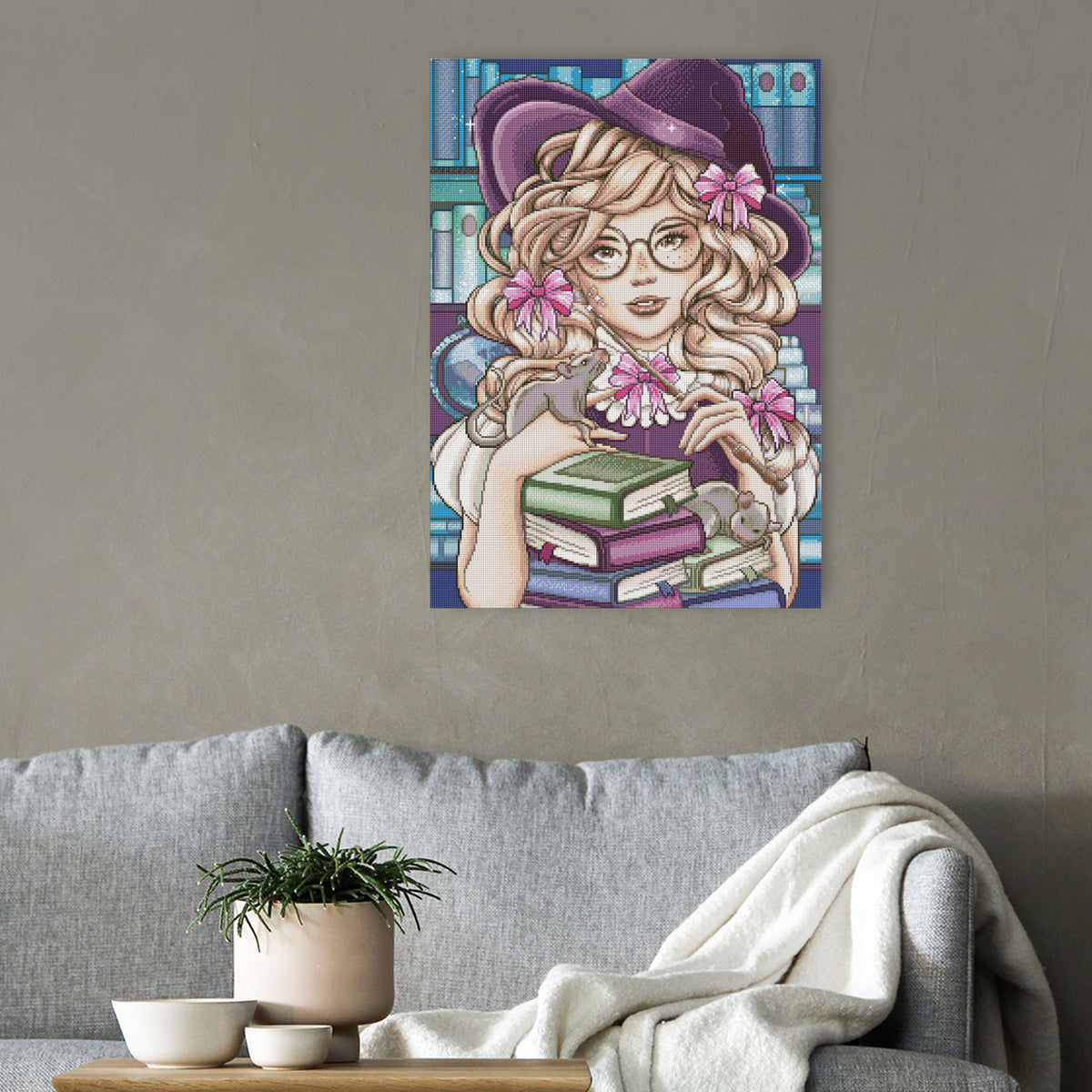Magisches Diamond Painting mit kleiner Hexe, Ratten und Büchern als fantasievolle Wanddekoration für Bücherfans und Fantasy-Liebhaber