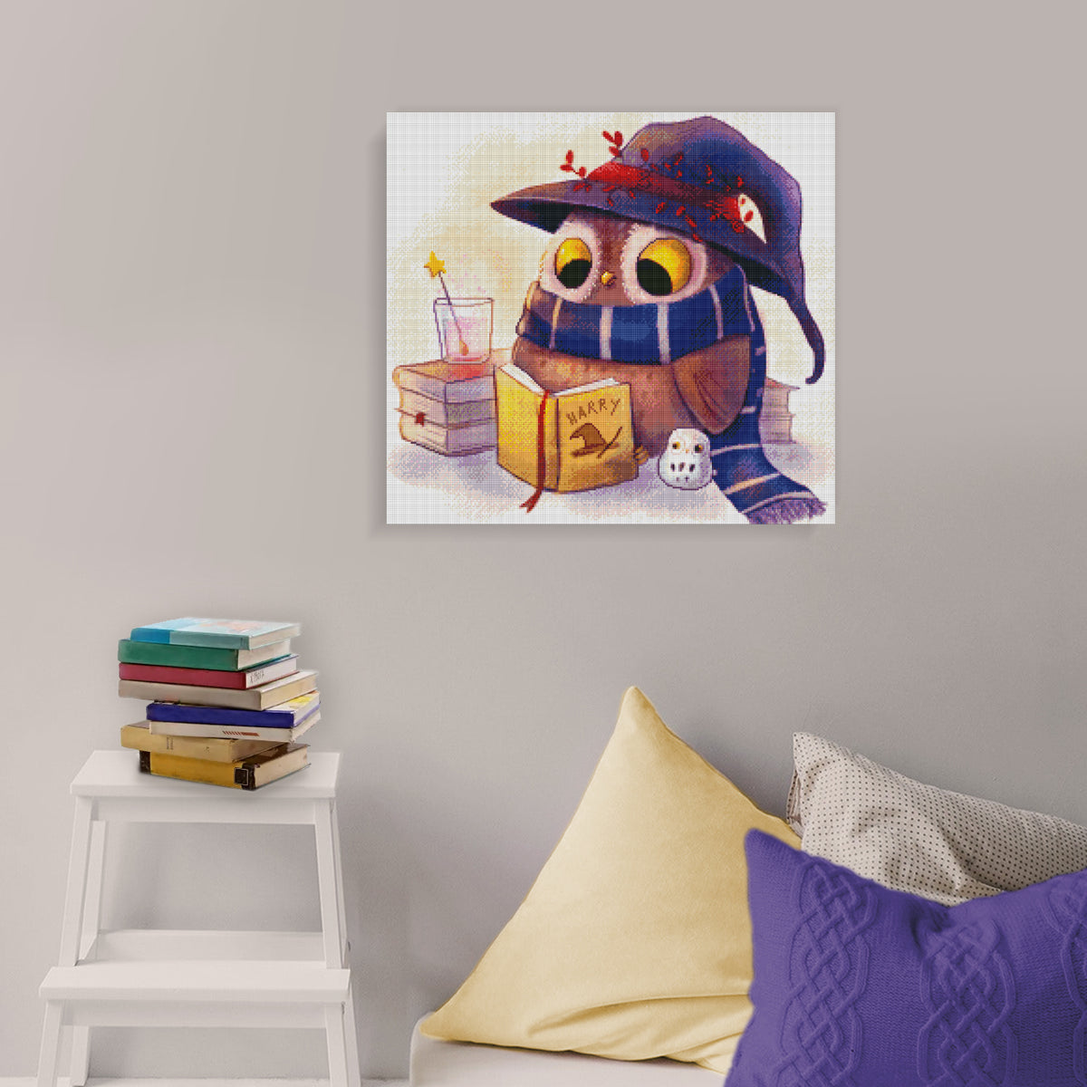 Diamond Painting mit kleiner Zaubereule mit Büchern  als stimmungsvolle Wohnraumdekoration